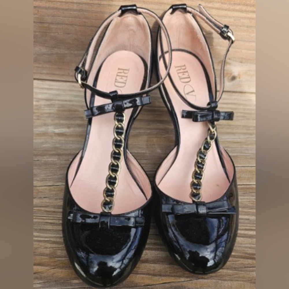 VALENTINO RED Patent Leather T STRAP PUMPS SIZE Usa 8 Size 38